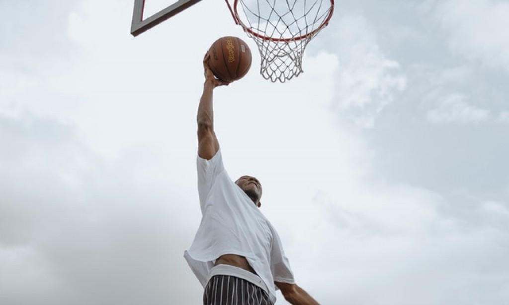 Have you ever been slammed? An exploration of Art in Performance and Performance in Art